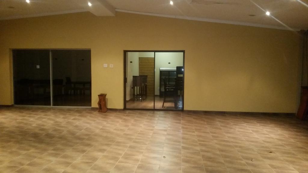 African Phoenix Guest Lodge Kempton Park Exterior foto