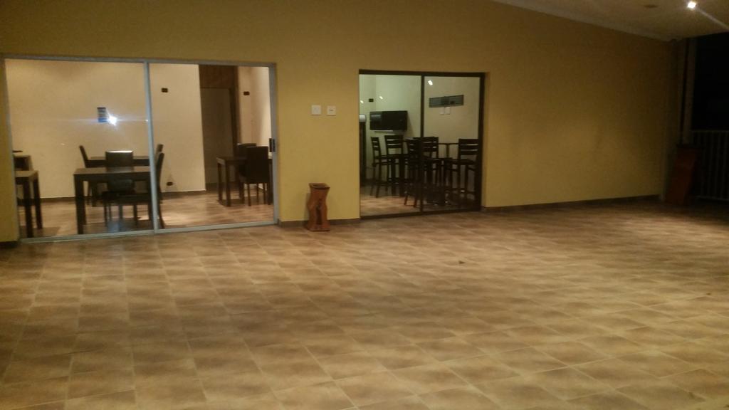 African Phoenix Guest Lodge Kempton Park Exterior foto